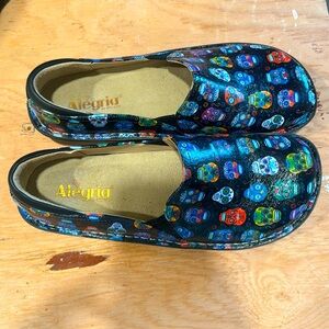 Algeria Skull Clogs 40